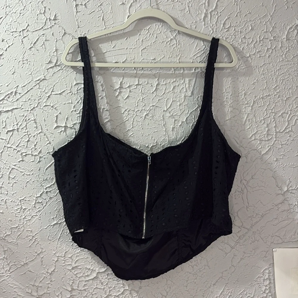 PrettyLittleThing NEW Broderie Anglaise Corset Black 22 Plus Eyelet Cottagecore - Picture 6 of 9